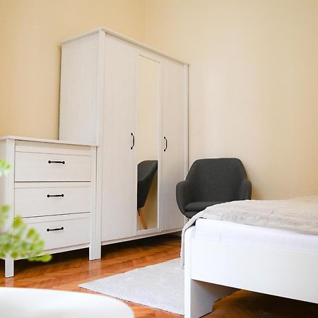 Your Home In Budapest: Cozy, Central & Silent Ngoại thất bức ảnh