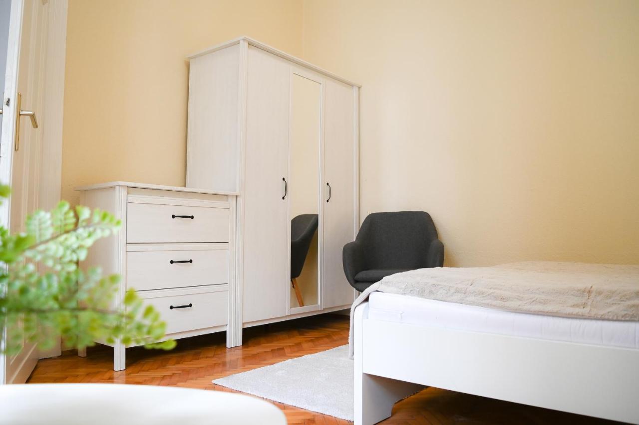 Your Home In Budapest: Cozy, Central & Silent Ngoại thất bức ảnh